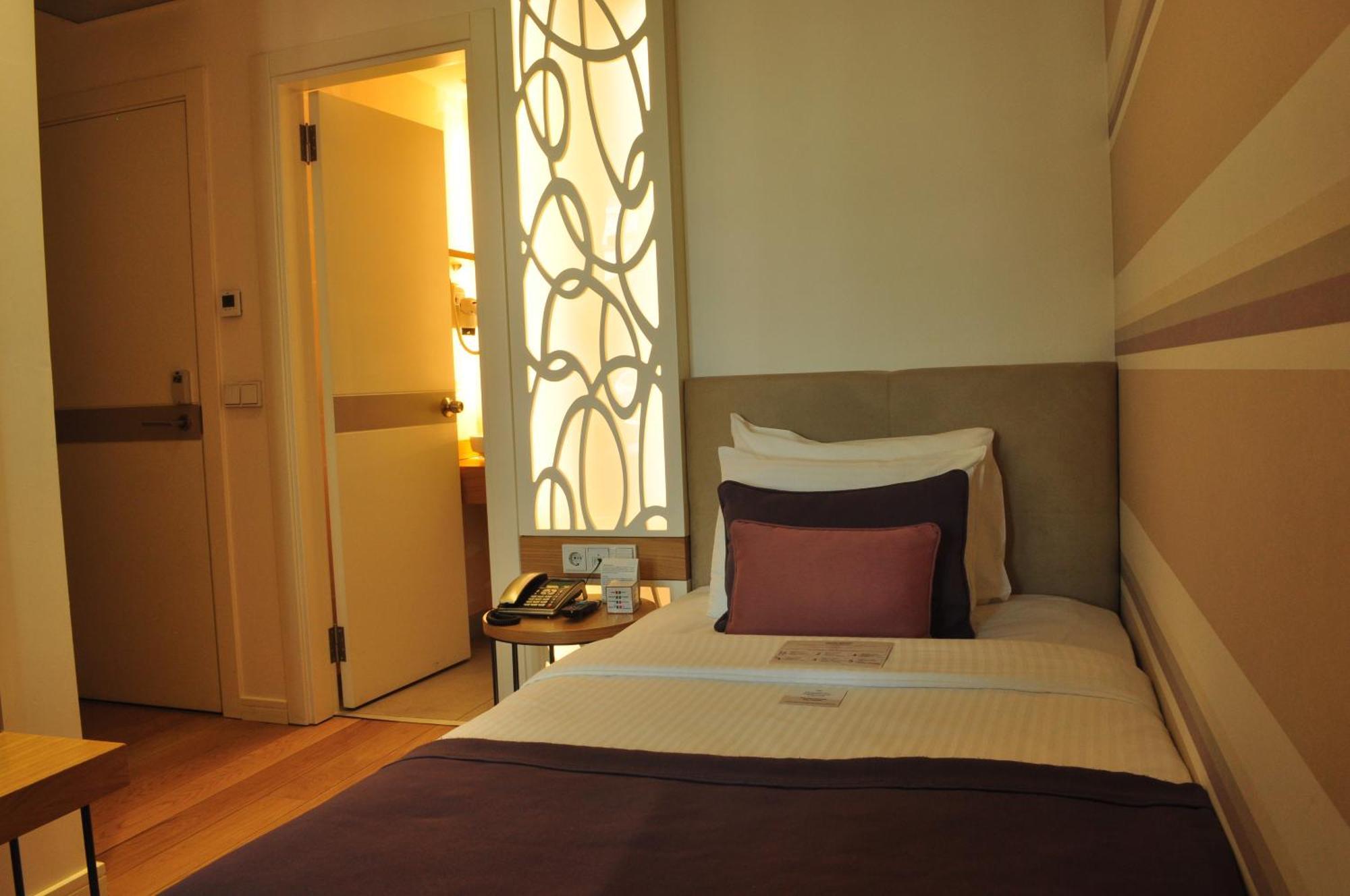 Wes Hotel Kocaeli Chambre photo