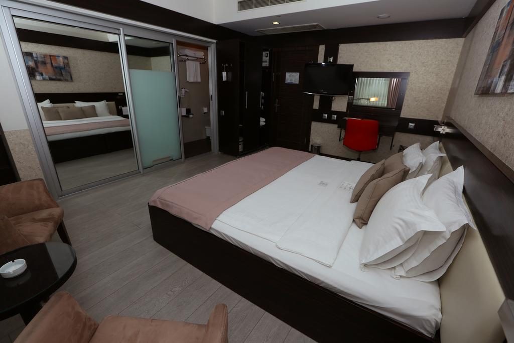 Wes Hotel Kocaeli Extérieur photo